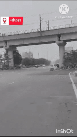 गौतम बुद्ध नगर: नोएडा-ग्रेटर नोएडा एक्सप्रेसवे पर यातायात विभाग ने ओवर स्पीड वाहनों के खिलाफ चलाया अभियान, 119 वाहनों के काटे गए चालान