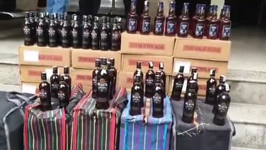 लंका पुलिस ने तीन महिला शराब तस्करों को किया गिरफ्तार, 275 लीटर अवैध अंग्रेजी व देशी शराब बरामद