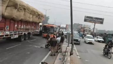 कानपुर: सचेंडी में तेज रफ्तार ट्रक ने बाइक सवार को मारी टक्कर, मौके पर हुई मौत