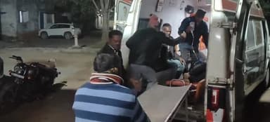 जबेरा: विदारी घाटी के समीप अज्ञात वाहन की टक्कर से बाइक सवार युवक हुआ घायल, दमोह किया गया रेफर