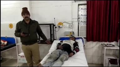 इटावा: सिविल लाइन इलाके के नुमाइश पंडाल में बेहोशी की हालत में पड़े युवक को अस्पताल में भर्ती कराया गया, पुलिस जांच में जुटी है