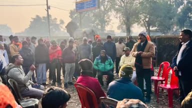 कटकमदाग: नरसिंह स्थान मंदिर के समीप विधायक प्रदीप प्रसाद ने भाजपा सदस्यता अभियान को लेकर बैठक की