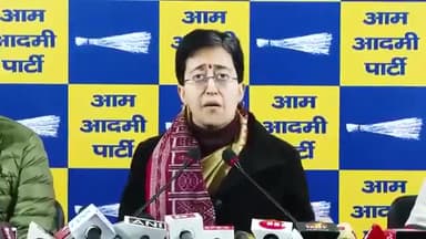 दिल्ली के मुख्यमंत्री आतिशी ने कहा BJP नागरिकों से वोट के अधिकार को छीन रही!! नई दिल्ली विधानसभा में बीजेपी कर रही बहुत बड़ा चुनावी घोटाला

बीजेपी ने हजारों लोगों के Vote ग़लत तरीके से कटवाने और ग़लत तरीक़े से जुड़वाने की Application दी