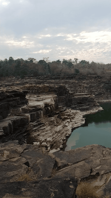 राहतगढ़: राहतगढ़ वॉटरफॉल !भालकुंड जलप्रपात!Rahatgarh Waterfalls / Bhalkund Jalprapat
#jaibhim #vital