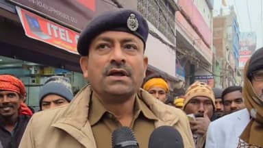 बेगूसराय: कचहरी रोड पर जिला प्रशासन का अतिक्रमण हटाओ अभियान, ट्रैफिक प्रभारी अजय शंकर ने दी जानकारी