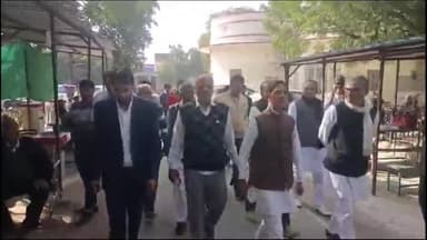 झुंझुनू: चिड़ावा के व्यापारियों ने ₹1 करोड़ की रंगदारी मांगने के मामले में जिला कलेक्टर से मिलकर सौंपा ज्ञापन