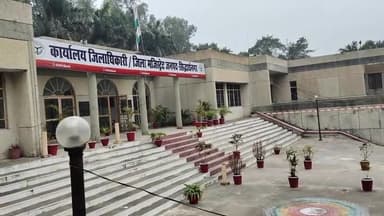 शोहरतगढ़: डीएम ने जिले के 7 SDM का किया स्थानांतरण, एसडीएम शोहरतगढ़ चन्द्रभान सिंह को बनाया गया SDM न्यायिक बांसी