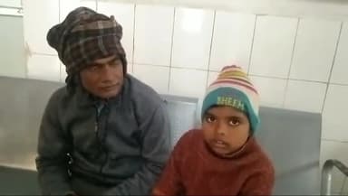 औरैया: कोतवाली क्षेत्र के गोविंद नगर निवासी बालक को घर में खेलते समय बंदरों के झुंड ने काटकर किया घायल, अस्पताल में भर्ती