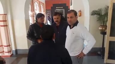 दीगोद: सर्किट हाउस में राज्य दिव्यांगजन आयुक्त उमाशंकर शर्मा ने दिव्यांगजनों की सुनी समस्याएं, रेलवे स्टेशन का किया निरीक्षण