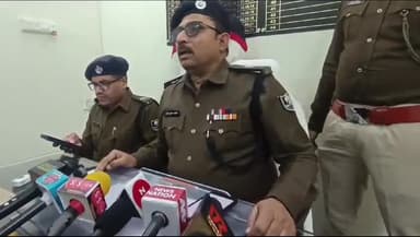 समस्तीपुर: अनिल ज्वेलर्स लूट मामले में एक अपराधी सोना और हथियार के साथ गिरफ्तार, एएसपी संजय कुमार पांडे ने दी जानकारी