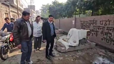 कोल: शहर में नगर आयुक्त ने सफाई अभियान की शुरुआत की, 50 नालियां कराई साफ और 40 स्ट्रीट लाइट कराई ठीक