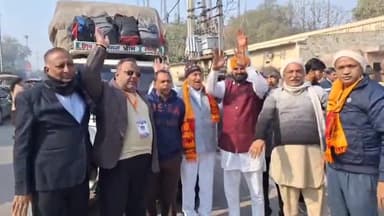 कैथल: प्रयागराज कुंभ मेले में लगने वाले भंडारे के लिए खाद्य सामग्री को भाजपा नेता सुरेश गर्ग ने दिखाई हरी झंडी