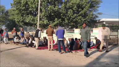 बस्सी: काबरों का बास गांव में बीती रात असामाजिक तत्वों ने डॉ. भीमराव अंबेडकर की मूर्ति के साथ की तोड़फोड़, ग्रामीणों में आक्रोश