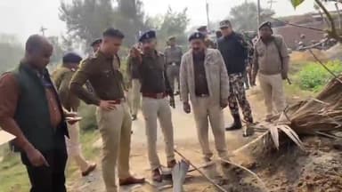 उचकागांव: झिरवा नदी टोला में अज्ञात अपराधियों ने शिक्षक की गोली मारकर की हत्या, एसपी ने घटनास्थल का किया निरीक्षण