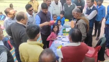 जबेरा: एसडीएम सौरभ गंदर्भ ने ग्राम भाटखमरिया में एफएलएन मेले का किया अवलोकन