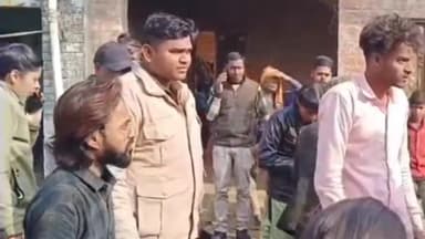 सिराथू: कड़ा किला घूमने आए तीन लोगों में से एक युवती का फिसला पैर, अन्य साथियों ने बचाई जान, पुलिस ने करवाया इलाज