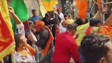 ग्राम मवासा में बड़े धूमधाम से आनंद के साथ कलश यात्रा निकाली गई जिसमें सभी ‌‌ ग्रामवासी सम्मिलित थे जय जय श्री राम