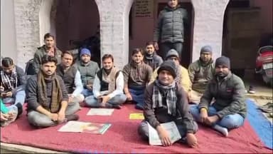 राजाखेड़ा: पटवारियों ने 9 सूत्रीय मांगों को लेकर किया कार्य बहिष्कार, कहा- मांगे नहीं मानने तक जारी रहेगा धरना-प्रदर्शन