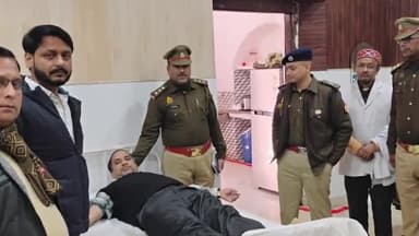 कोल: पुलिस लाइन में आयोजित रक्तदान शिविर में 15 पुलिसकर्मियों ने किया रक्तदान