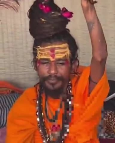 करछना: महाकुंभ में हठ योगी से पत्रकार के भक्ति साधना पर सवाल पूछने पर संत हुए आग बबूला, चिमटा से किया प्रहार