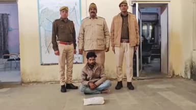 पीपलदा: इटावा पुलिस ने सुखणी नदी के निकट गश्त के दौरान एक व्यक्ति को 475 ग्राम अवैध गांजे के साथ किया गिरफ्तार