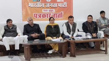 झुंझुनू: राजस्थान की भाजपा प्रदेश महामंत्री संतोष अहलावत ने झुंझुनू सर्किट हाउस में की प्रेस वार्ता