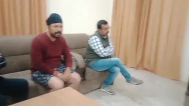 धौलपुर: शहर की विभिन्न समस्याओं को लेकर सर्किट हाउस में भाजपा कार्यकर्ताओं ने केंद्रीय मंत्री को दिया शिकायती पत्र