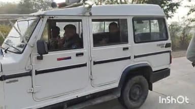 जतारा: दिगौड़ा पुलिस ने बिजरावन मोहनगढ़ सड़क पर अल्टो कार से बड़ी मात्रा में अवैध शराब जब्त की, आरोपी फरार, मामला दर्ज