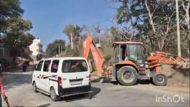 गढ़बोर: कलेक्टर के निर्देशन में चारभुजा में आज फिर चला विशेष सफाई अभियान, कलेक्टर के आह्वान पर कई संगठनों ने उठाई जिम्मेदारी