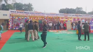 अररिया: जिले के 35वें स्थापना दिवस एवं मकर संक्रांति महोत्सव का हाई स्कूल परिसर से प्रभात फेरी निकालकर किया गया शुभारंभ