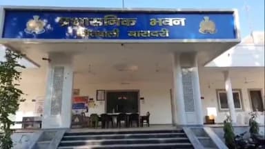 बरेली: थाना बारादरी पुलिस ने वाहन चेकिंग के दौरान चोरी की मोटरसाइकिल के साथ 2 अभियुक्तों को किया गिरफ्तार