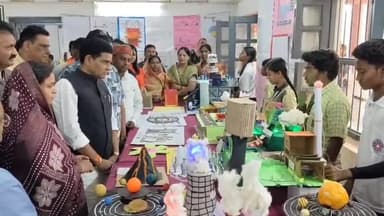 अकलतरा: राजस्व मंत्री टंकराम वर्मा पहुंचे अकलतरा, राजेन्द्र कुमार सिंह उच्चतर माध्यमिक विद्यालय के वार्षिकोत्सव में हुए शामिल