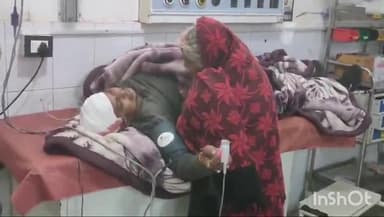 जमुई: गिद्धौर रेलवे स्टेशन पर अज्ञात बदमाशों ने लूटपाट के बाद मजदूर को चाकू मारा, सदर अस्पताल में कराया भर्ती