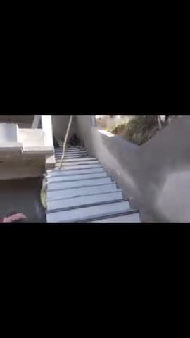 उत्तराखंड में होटल तो बनाए जा रहे हैं रोड़ को खंडित किया जा रहा है पीएम जीसी रोड का यह हाल