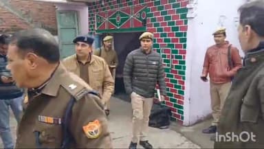 धामपुर: अफजलगढ क्षेत्र के गांव मानियावाला में अज्ञात बदमाशों ने परिवार को बंधक बना कर चार लाख रुपए की लूटपाट की