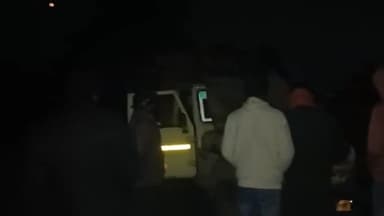 बिलग्राम: भौराजपुर गांव में लकड़कट्टों ने काटे 30 हरे आम के पेड़, रेंजर प्रत्यूष श्रीवास्तव ने पकड़ी दो पिकअप लकड़ी