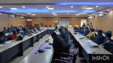 सासाराम: सासाराम के डीआरडीए सभागार में सांख्यिकी पदाधिकारी की अध्यक्षता में बैठक का आयोजन किया गया