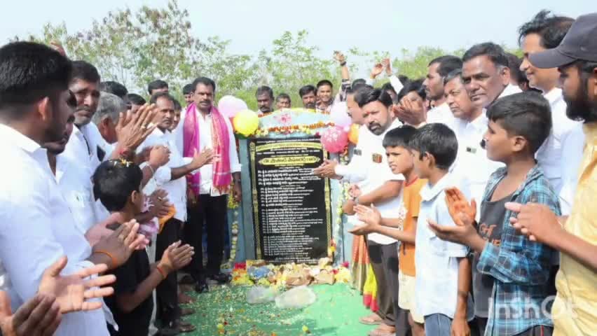 ఘన్‌పూర్: భూ సమస్యలను పరిష్కరించుకుందాం, గ్రామీణాభివృద్ధికి పాటుపడదాం: ఎన్కి తండాలో ఎమ్మెల్యే మేఘా రెడ్డి
