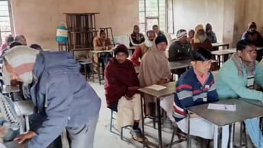 किशनगंज: घट्टी के सरकारी विद्यालय में विद्यालय विकास एवं प्रबंधन समिति सदस्यों की 2 दिवसीय कार्यशाला सफलतापूर्वक हुई संपन्न