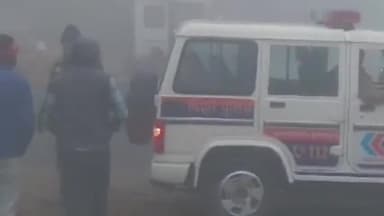 लौरिया: लौरिया चीनी मिल के पास ट्रक की चपेट में आने से बाइक चालक की मौत