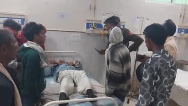 धौलपुर: चांदपुर के पास अनियंत्रित होकर फिसली बाइक, बाइक चालक गंभीर रूप से घायल हुआ