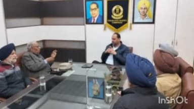 ਐਸਏਐਸ ਨਗਰ ਮੁਹਾਲੀ: ਮੋਹਾਲੀ ਫੇਸ 2 ਦੇ ਵਿੱਚ ਅੱਜ ਆਮ ਆਦਮੀ ਪਾਰਟੀ ਦੀ ਮਜਬੂਤੀ ਦੇ ਲਈ ਸ੍ਰੀ ਵਨੀਤ ਵਰਮਾ ਟੈਡਰਜ ਕਮਿਸ਼ਨ ਪੰਜਾਬ ਸਰਕਾਰ ਦੀ ਅਗਵਾਈ ਹੇਠ ਮੀਟਿੰਗ ਕੀਤੀ