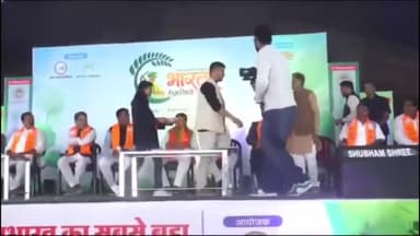 इंदौर: कृषि कॉलेज में जैविक मेला आयोजित, मंत्री कैलाश विजयवर्गीय भी हुए शामिल, किसानों को खेती से जुड़ी जानकारियां दी गईं