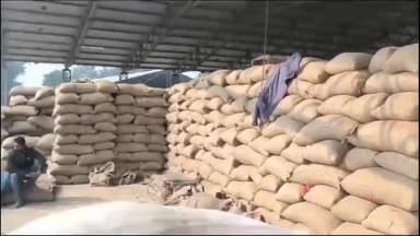 गुनौर: पूर्व MLA फुंदर चौधरी ने गुनौर में धान स्लॉट बुकिंग को लेकर लगाए गंभीर आरोप, कहा- किसानों को हो रही है परेशानी