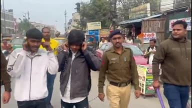 इंदौर: मैकेनिक नगर में शादी समारोह के दौरान विवाद करने व पत्थर फेंकने का मामला, पुलिस ने 2 आरोपियों को गिरफ्तार कर निकाला जुलूस