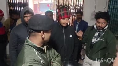 गोपालगंज: बंजारी बाईपास के पास बदमाशों ने युवक को बंधक बनाकर चाकू दिखाकर ₹17 हजार ऑनलाइन खाते में  कराए ट्रांसफर