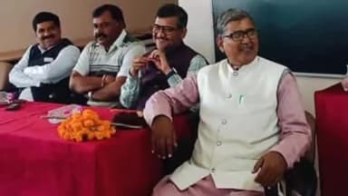 गुनौर: महाविद्यालय गुनौर में संविधान गौरव दिवस पर संगोष्ठी का आयोजन