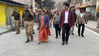 मिर्ज़ापुर: महाकुंभ 2025 और 29 जनवरी को मौनी अमावस्या के दृष्टिगत डीएम और एसपी ने विंध्यधाम का किया निरीक्षण