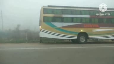 बक्सर: चुरामनपुर के पास लग्जरी बस की ट्रक से टक्कर, यात्री बाल-बाल बचे