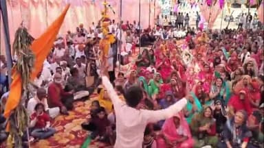 कनवास: बुधखान में आयोजित श्रीमद भागवत कथा का समापन, भागवत सिर पर धारण कर निकाली गई यात्रा